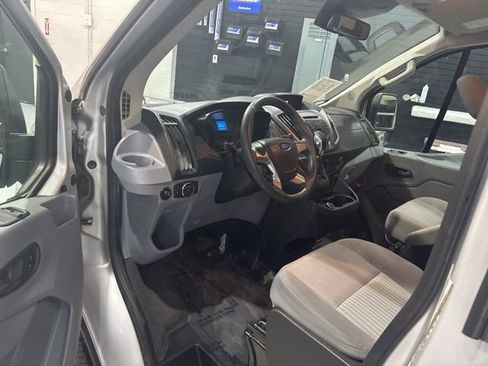 Used 2018 Ford Transit 150 XLT RWD image 12
