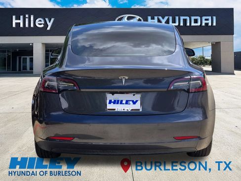 Used 2021 Tesla Model 3 Standard Range Plus RWD image 5