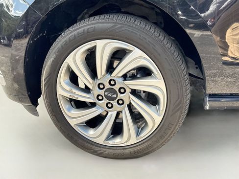 Used 2022 Lincoln Navigator Reserve AWD/4WD image 42