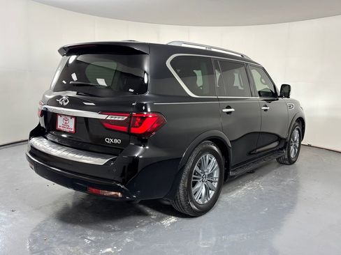 Used 2022 INFINITI QX80 Luxe w/ Cargo Package image 6