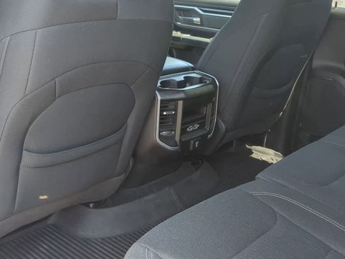 Used 2020 RAM 1500 Big Horn AWD/4WD image 18