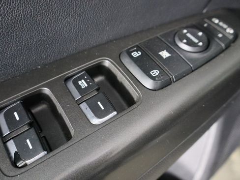 Used 2017 Kia Sportage EX image 19