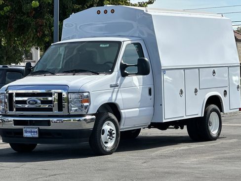 New 2025 Ford E-350 and Econoline 350 Super Duty w/ Power Equipment Group image 8