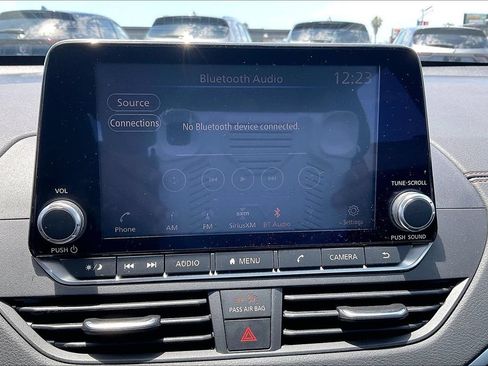 Used 2020 Nissan Altima 2.5 SR w/ Premium Package FWD image 7
