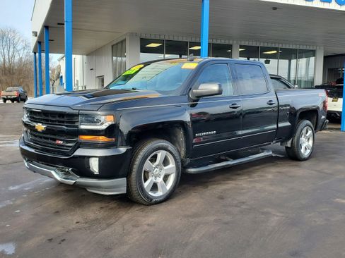 Used 2018 Chevrolet Silverado 1500 LT w/ All Star Edition image 2