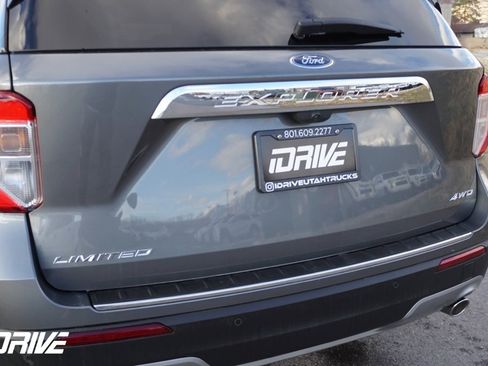 Used 2023 Ford Explorer Limited image 9