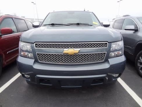 Used 2012 Chevrolet Avalanche LT w/ All-Star Edition image 2