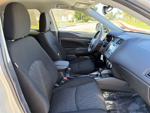 Used 2025 Mitsubishi Outlander Sport ES image 33