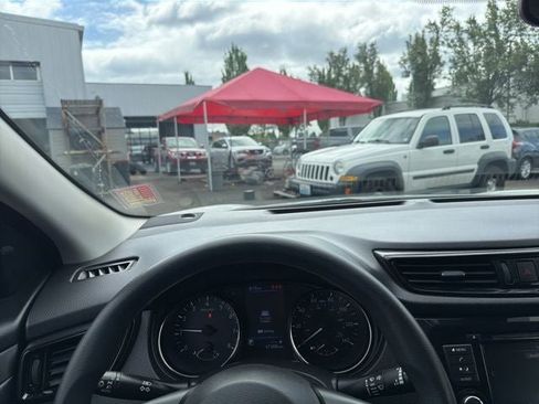 Used 2022 Nissan Rogue Sport S AWD/4WD image 16