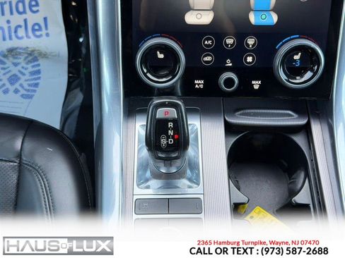 Used 2018 Land Rover Range Rover Sport HSE image 24