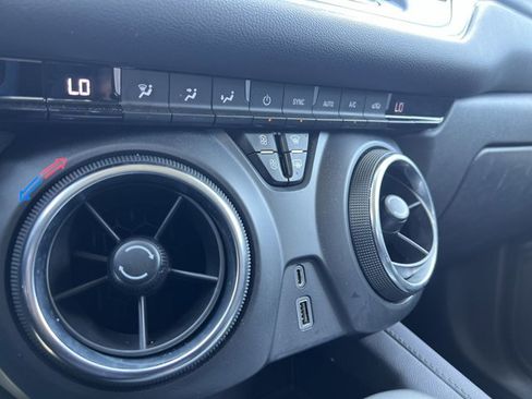 Used 2022 Chevrolet Blazer LT image 11