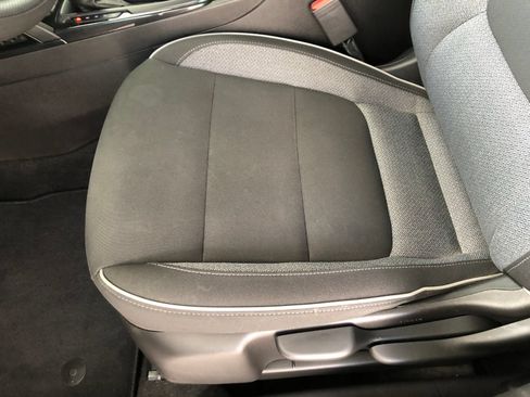 Used 2025 Chevrolet TrailBlazer LS w/ LS Convenience Package FWD image 21