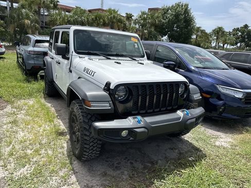 Used 2023 Jeep Wrangler Unlimited AWD/4WD image 3