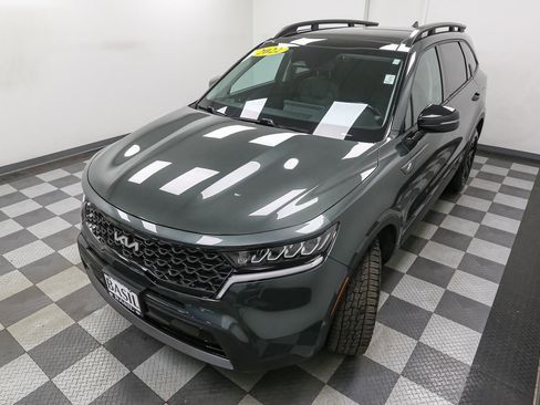 Used 2022 Kia Sorento S w/ Panoramic Sunroof Package AWD/4WD image 6