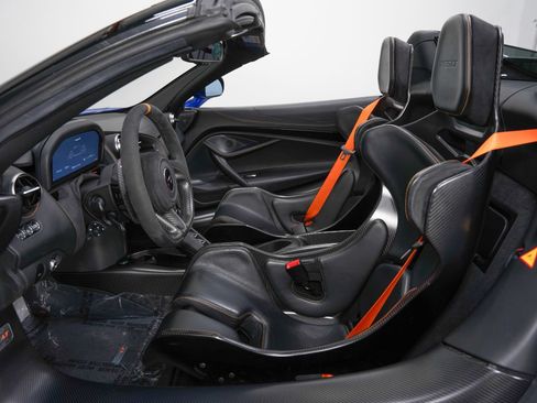 Used 2022 McLaren 765LT RWD image 41
