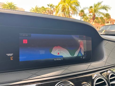 Used 2018 Mercedes-Benz Maybach S 560 4MATIC image 20