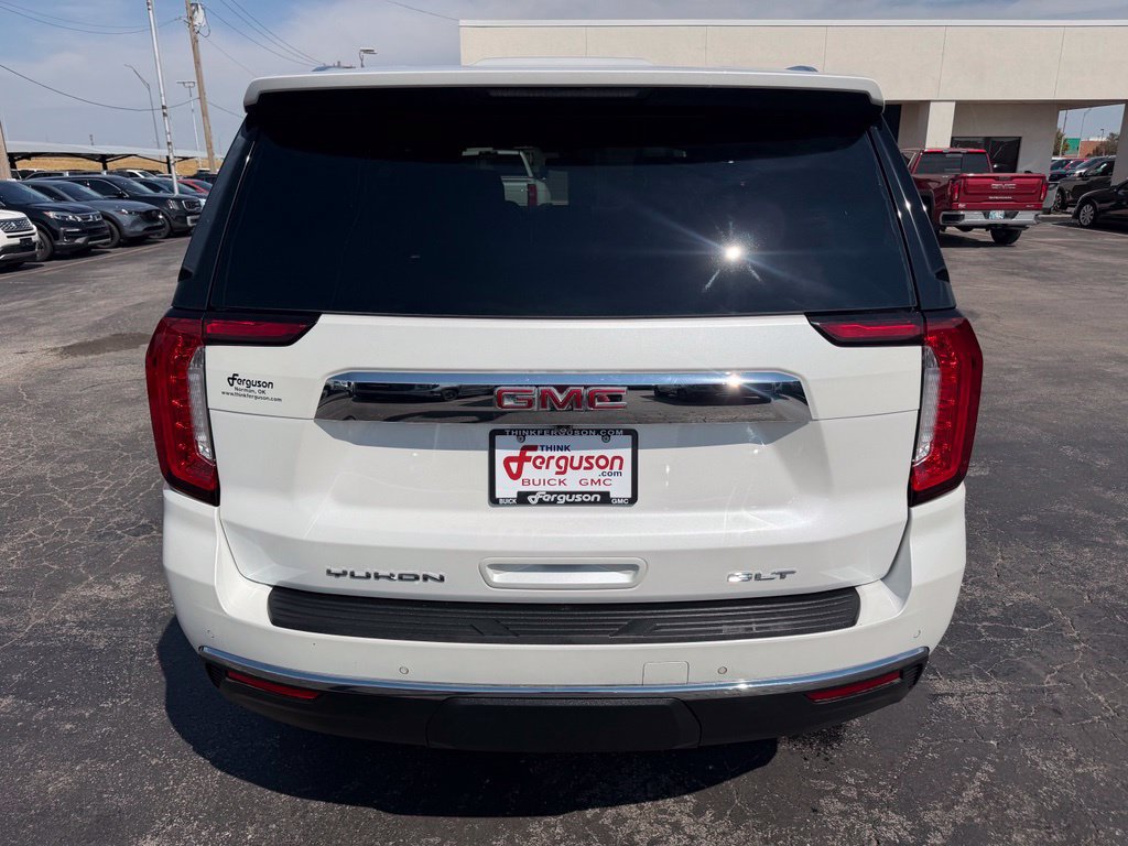 Used 2022 GMC Yukon SLT w/ SLT Luxury Package AWD/4WD image 16