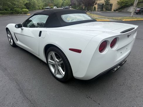 Used 2010 Chevrolet Corvette Convertible w/ 1LT RWD image 3