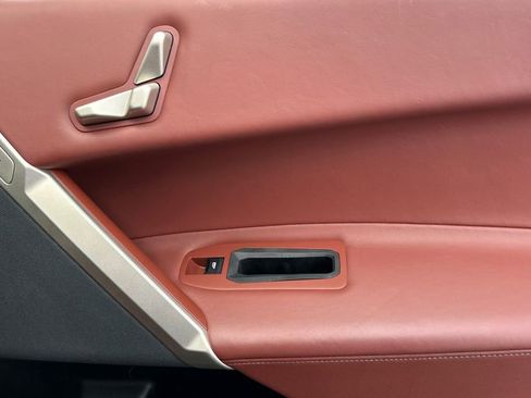 Used 2023 BMW iX xDrive50 w/ Sport Package image 19