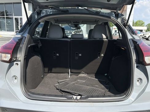 Used 2022 Nissan Kicks SR w/ Premium Package FWD image 29