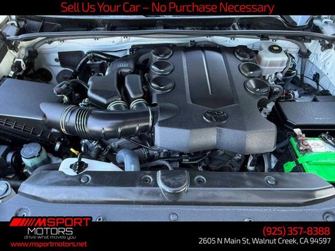 Used 2018 Toyota 4Runner SR5 AWD/4WD image 34