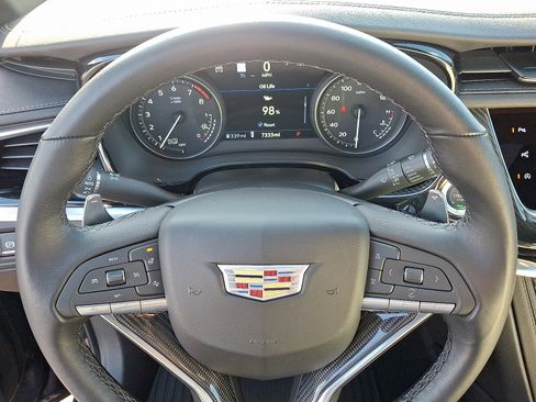 Certified 2025 Cadillac XT6 Sport w/ Technology Package image 13