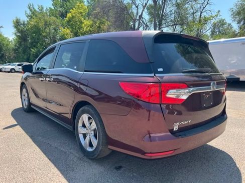 Used 2019 Honda Odyssey EX image 3