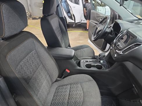 Used 2022 Chevrolet Equinox LT AWD/4WD image 10
