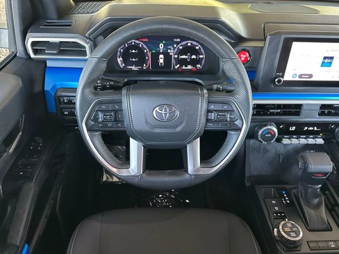 Certified 2025 Toyota Tacoma TRD Off-Road image 18