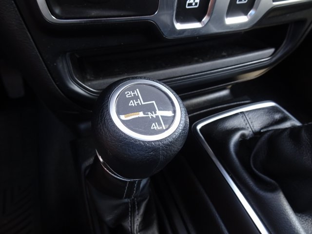 Used 2024 Jeep Wrangler Sport AWD/4WD image 19