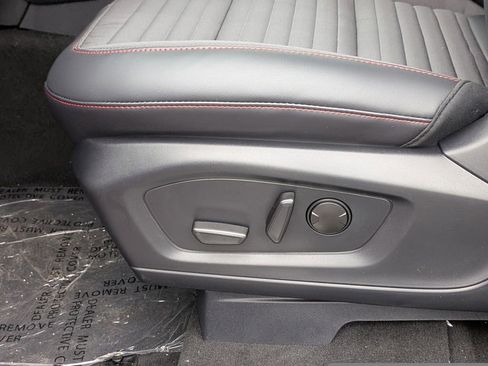 New 2026 Ford Explorer ST-Line w/ ST-Line Street Pack image 23