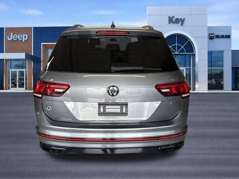 Used 2024 Volkswagen Tiguan SE R-Line AWD/4WD image 5