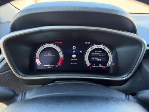 Used 2026 Toyota Corolla Cross XLE FWD image 37