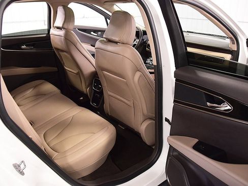 Used 2022 Lincoln Nautilus Reserve image 30