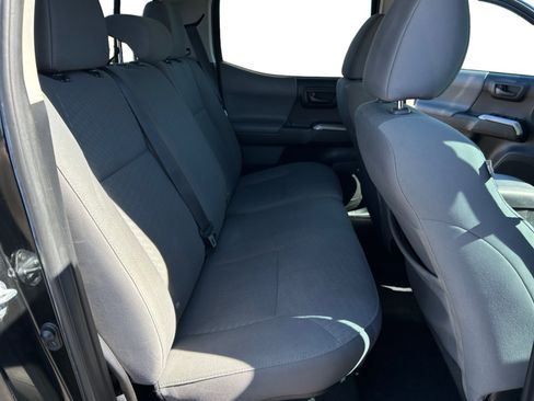 Used 2021 Toyota Tacoma SR5 w/ Technology Package image 18