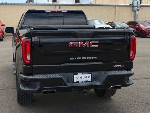 Used 2019 GMC Sierra 1500 AT4 w/ AT4 Premium Package AWD/4WD image 8