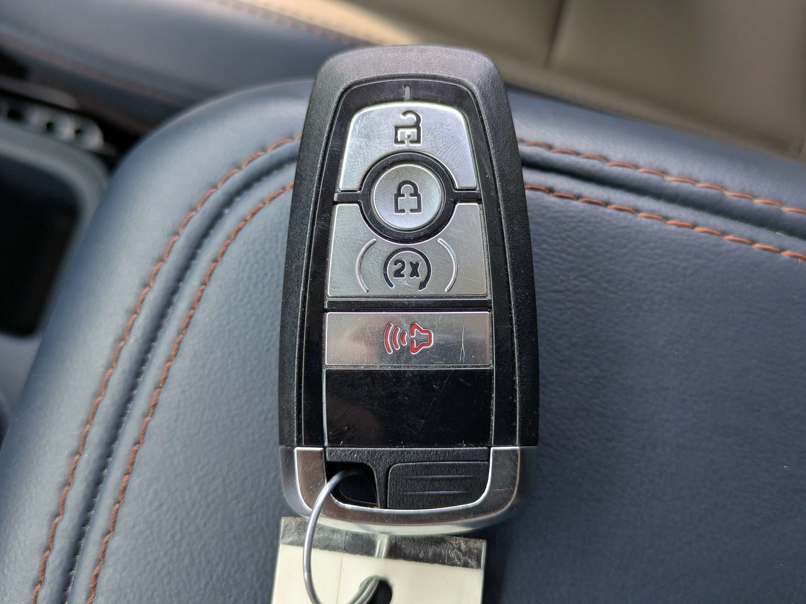 Used 2025 Ford Maverick Lariat w/ 4K Tow Package AWD/4WD image 29