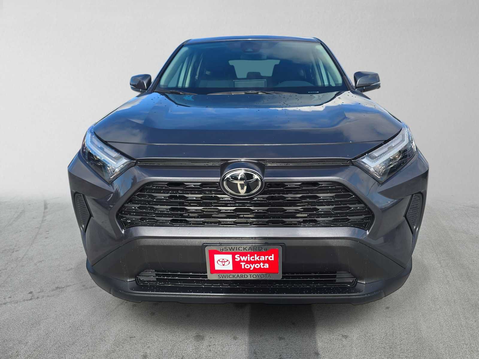 Used 2024 Toyota RAV4 LE AWD/4WD image 8