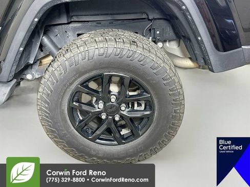 Used 2022 Jeep Gladiator Sport AWD/4WD image 34