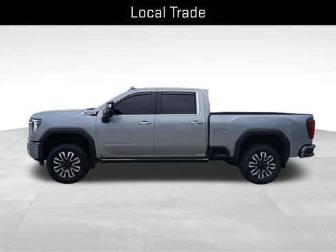 Used 2024 GMC Sierra 3500 Denali w/ Denali Reserve Package AWD/4WD image 2