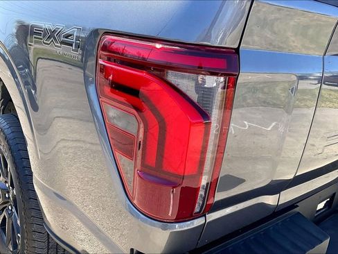 Used 2025 Ford F150 Platinum w/ FX4 Off-Road Package image 26