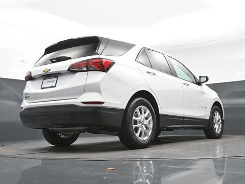 Used 2024 Chevrolet Equinox LS w/ LS Convenience Package FWD image 27