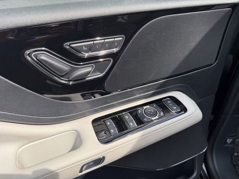 New 2026 Lincoln Aviator AWD image 12