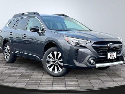 Used 2025 Subaru Outback Limited AWD/4WD image 3