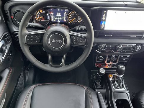 New 2026 Jeep Wrangler Unlimited Rubicon w/ Technology Group AWD/4WD image 18