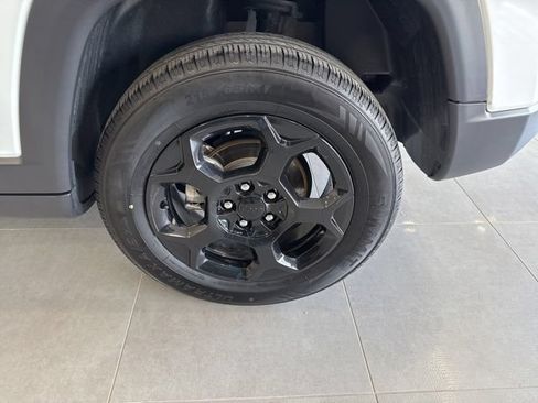 Used 2024 Jeep Compass Trailhawk AWD/4WD image 14