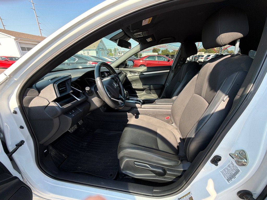 Used 2019 Honda Civic Sport image 9