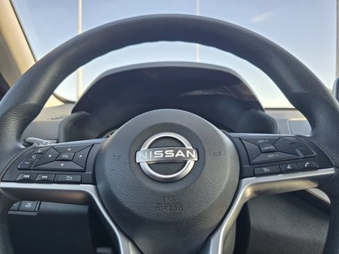 Used 2024 Nissan Altima 2.5 SV FWD image 23