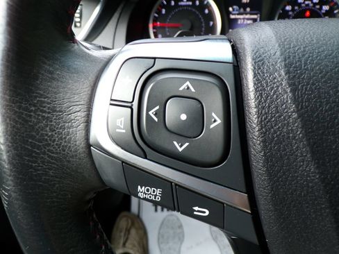 Used 2017 Toyota Camry SE FWD image 29
