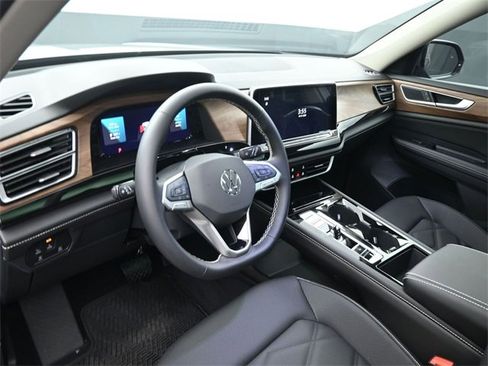 New 2026 Volkswagen Atlas SE image 18